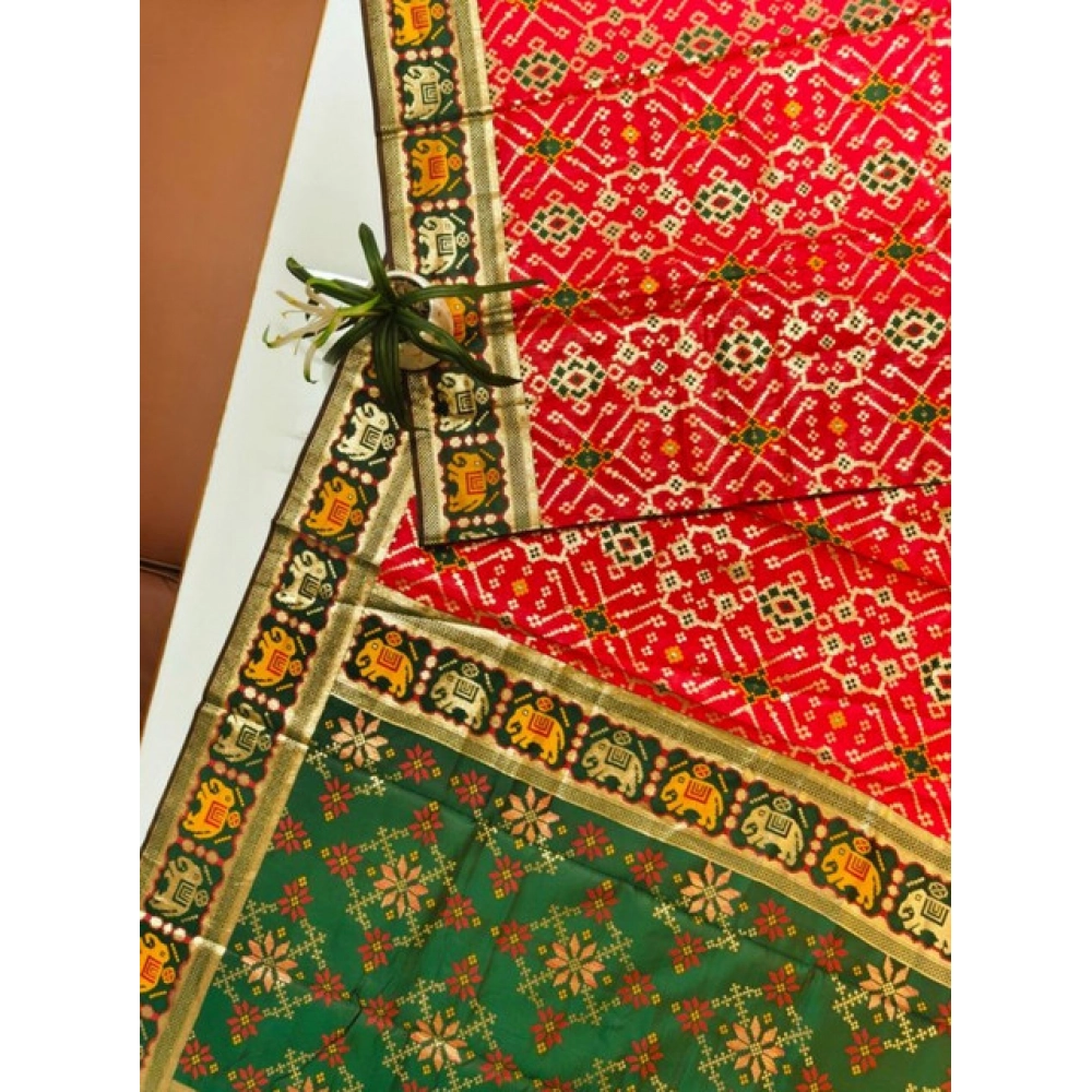 PID-65632-Generic-Women-S-Patola-Silk-Meena-And-Zari-Woven-Saree-With-Unstitched-Blouse-5-5-Mtr-Red-1000x1000-4.webp PID-65632-Generic-Women-S-Patola-Silk-Meena-And-Zari-Woven-Saree-With-Unstitched-Blouse-5-5-Mtr-Red-1000x1000-4.webp