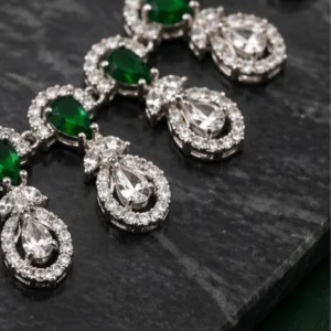 PID-66340-Women-s-Brass-Silver-Plated-Necklace-set-Green-5-1000x1000-1.webp